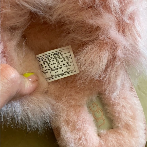 NIB UGG fuzzalicious sipper - Picture 11 of 11